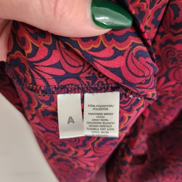 LOFT red floral blouse size small - Picture 9 of 9